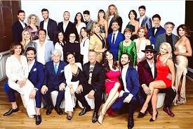 Ballando con le stelle (dancing with stars) is the italian version of the strictly come dancing / dancing with the stars franchises. Ballando Con Le Stelle 2019 Cast Coppie In Gara Ballerini E Concorrenti Spettegolando