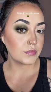 Trina Mueller Green Eyeshadow