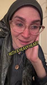 Miriam Lemon's Instagram, Twitter & Facebook