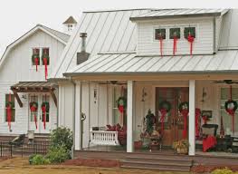 Christmas Farmhouse Exterior Christmas Porch Decor Farmhouse Christmas Decor Elegant Christmas Decor