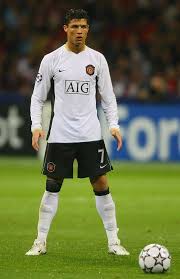 Milan Italy May 02 Cristiano Ronaldo Of Manchester United Lines Up A Cristiano Ronaldo Manchester Cristiano Ronaldo Wallpapers Cristiano Ronaldo Free Kick