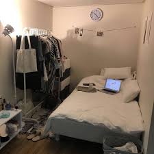 Find and save ideas about minimalist bedroom on pinterest. Pinterest Fake1ove Bedroom Decor Minimalist Room Room Inspiration Bedroom