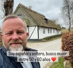 Soy español y soltero, busco mujer entre 50 y 60 años ❤️❤️🥰 Envíame un  mensaje privado rápido clic aquí: 👉🏽👉🏽Haga clic en el primer comentario  👈🏾👈🏾 ❤️ ✨ ¡Hola a todos! En