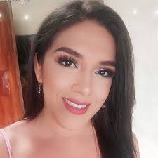 Leslie Velez's Instagram, Twitter & Facebook