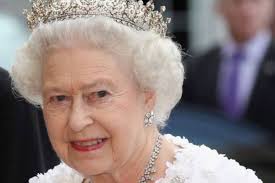 She was also known as the virgin queen, gloriana, or good queen bess. Salario De Rainha Elizabeth Aumenta Para 36 1 Mi De Libras Exame