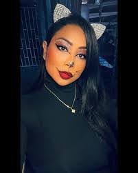 Cindy Vallery's Instagram, Twitter & Facebook