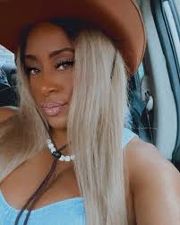 Happy birthday to me 🎉 in my cowgirl era! Thank you to all my close  friends coming out to celebrate me this weekend. I really felt the love and  support! It means