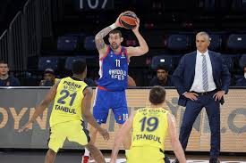 Anadolu efes'te vasilije micic 6'da 6 üçlük ve 37 sayıyla maça damga vuran. Fenerbahce Efes An Important Derby For The Euroleague Playoffs Brainbasketball