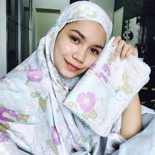 Shukri yahaya,aprena manrose,faeza ul haq aathif membawa pia ke bilik dan cuba menenangkan pia namun pia mencari cari aisha. Inilah Biodata Aprena Manrose Heroin Drama Tiada Arah Jodoh Kita Ramai Tak Tahu Dia Adalah Adik Kepada Seorang Pelakon Yang Cantik Berita Steady