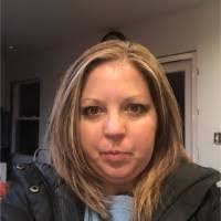 Kari Leonard's Instagram, Twitter & Facebook