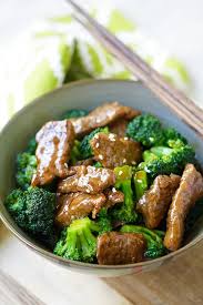 Mix the soy sauce, hoisin sauce, brown sugar, chili sauce, garlic, ginger, cornstarch and water, add to the pan along, with the green onions, and cook until the sauce thickens a bit, about a minute. Beef And Broccoli Authentic Chinese At Home Rasa Malaysia
