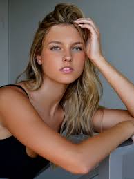 Emily Tatum's Instagram, Twitter & Facebook