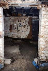 The basement of fred and rose west's house where victims were tortured credit: Inside Rose West S Gruesome Sexual Dungeon Where She Would Torture Victims With Fred Mirror Online