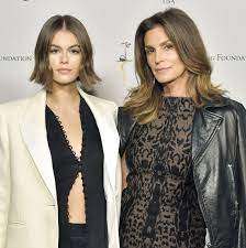 She looks so much like her mom, even if she's missing cindy's trademark lip mole! How Cindy Crawford Feels About Kaia Gerber Dating Pete Davidson