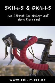 Fahrtechnik Tipps Fur Rennradfahrer So Fahrst Du Sicher Mit Bildern Radfahren Rennrad Fahren Rennrad Training