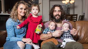 Outre son époux ludger perreault, elle laisse dans le deuil ses enfants : Home Away From Home Fondation De L Hopital Saint Boniface Hospital Foundation