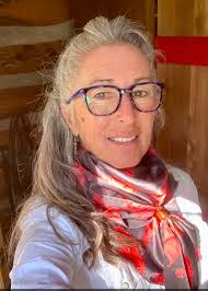 Heather Bonser's Instagram, Twitter & Facebook