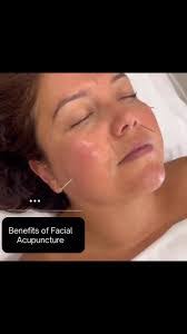 Candice Weeks's Instagram, Twitter & Facebook