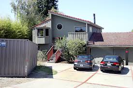 Choose the apartment that appeals to you the most. Santa Cruz Renters Find Online Listing Too Good To Be True Santa Cruz Sentinel