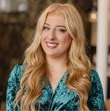 Valerie Gandy's Instagram, Twitter & Facebook