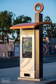 Campus Wide Sign Program For Orange Coast College Digital Kiosks In Dramatic Colors And Designs Link Diverse Faciliti Digital Kiosk Signage Wayfinding Signage