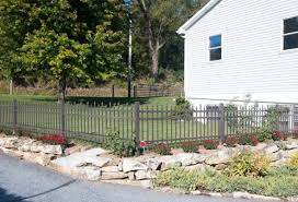 If you do not know which color solution to give preference, just combine two colors, different from each other with one or two shades on the color wheel. Popular House And Fence Color Combinations Find Your Best Match