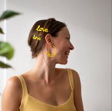 We will continue to capitalize on our full fashion potential with top global brands. 27 Recommended Independent Jewellery Designers To Follow Creative Boom