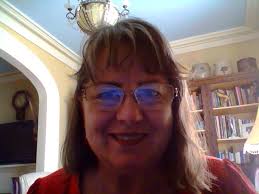 Circa 1914 .. Stone masons from Scotland were brought to Canada to cut and  lay the grey sandstone. Gray sandstone from the nearby Credit Valley, and  Roman Stone, a specially prefabricate cement,