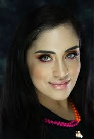 Vanessa Booher's Instagram, Twitter & Facebook