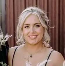 Robyn Maxwell and Caleb Blank's Wedding Website