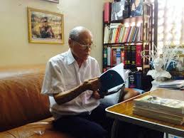 Trong thời gian này, ông thường mang theo một quả lựu đạn để nếu bị bắt thì sẽ cho nổ để vừa chết nhanh chóng vừa kéo theo được vài tên địch. Nhá»¯ng Cau Chuyá»‡n Vá» Ä'áº¡i TÆ°á»›ng Vo Nguyen Giap Thá»i Tráº» Bao Quáº£ng Binh Ä'iá»‡n Tá»­