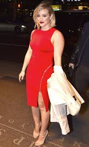 Last Night S Look Love It Or Leave It Hilary Duff Dress The Duff Hilary Duff