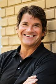 Brett Foster's Instagram, Twitter & Facebook