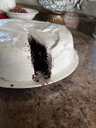 Now the recipe, dubbed 'divorce carrot cake', has cake lovers in a frenzy online, with one fan even declaring it the best carrot cake recipe in existence. the heirloom recipe was shared a month ago. P9 Buvoaxbp63m