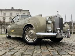Sie planen ihre hochzeit und möchten zu diesem anlass ein besonders außergewöhnliches und schönen hochzeitsbus mieten? Hochzeitsauto Oldtimer Mieten Rolls Royce Oldtimer Hochzeit
