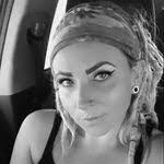 Renee Deshong's Instagram, Twitter & Facebook