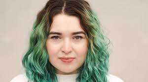 Linke in Hessen: Ex-Landeschefin Schott wirft Linksjugend-Chefin Rufmord vor