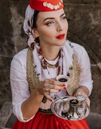 Aida Đapo Muharemović https://www.instagram.com/p/B1WG5BLA5Br/