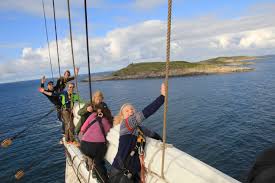 She was lost in 1913 while under tow to the scrapyard following decommissioning. Statsraad Lehmkuhl Visitbergen Com