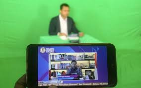 Strategi yang dilakukan pemerintah dalam upaya meningkatkan ekonomi kreatif. Industri Kreatif Bisa Jadi Penopang Pertumbuhan Ekonomi Nasional Ekonomi Bisnis Com