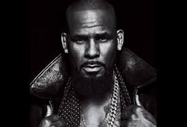 Über das verhältnis von aaliyah zum 12 jahre älteren r. R Kelly Faces Graft Charge Over 1994 Marriage To Aaliyah
