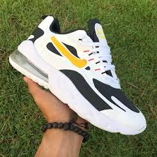 Terbaik ia dapat mereda kan kesakitan tumit kaki aku yang `injured`. Riri Store Nike Airmax 270 React Supercharged Facebook
