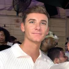 Amber Olivas (@amberlyno)