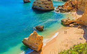 Die lichte tageslänge an der algarve im dezember beträgt 10.1 stunden, wovon 5.4 stunden die sonne scheint, dass heißt es gibt relativ viel sonne. Klima Algarve Wetter Klimatabelle Beste Reisezeit Auf Einen Blick
