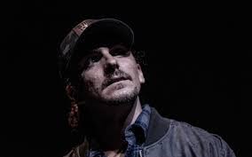 Leonel Oliva's Instagram, Twitter & Facebook