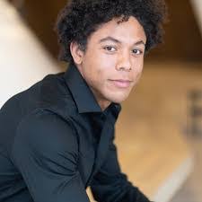 Cian Li's Instagram, Twitter & Facebook