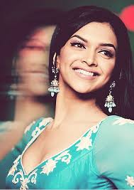 Deepika Padukone In Om Shanti Om Deepika Padukone Bollywood Beauty