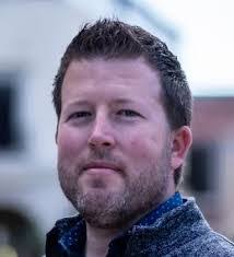 Joan Mccraw's Instagram, Twitter & Facebook