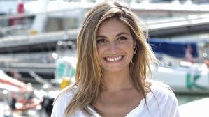 Une soudaine disparition crée l'inquiétude. Un Si Grand Soleil Jennifer Dubourg Bracconi Enceinte Que Va T Il Se Passer Pour Davia Dans La Serie Voici
