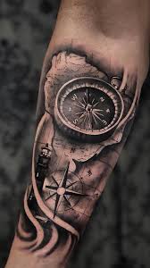 pin de leonardo sacerdote em tattoo tatuagem bussola tatuagem de bussula tatuagem